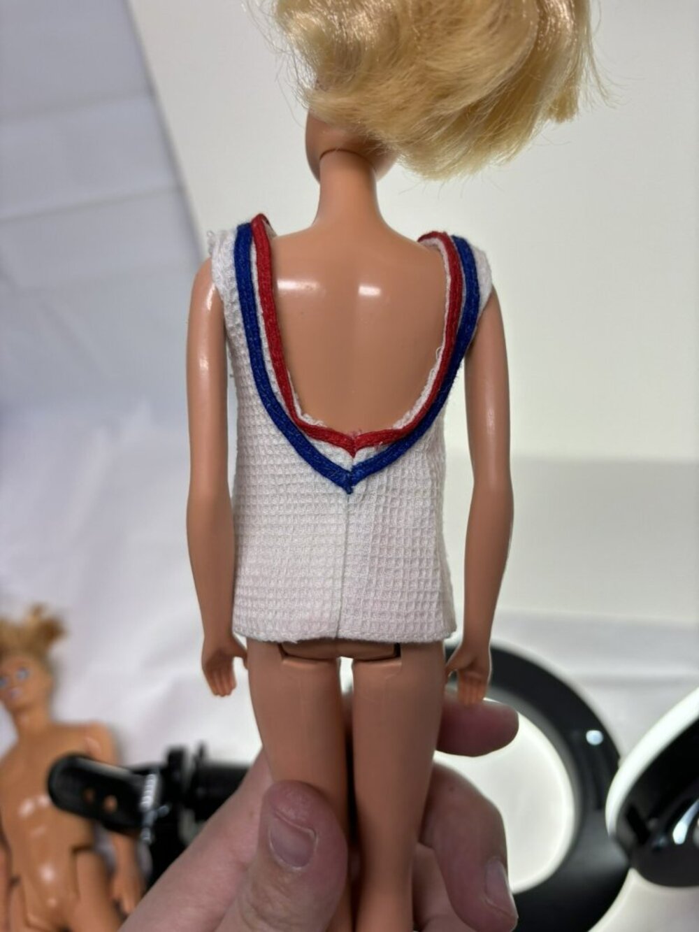 Vintage 1974 Barbie Doll Get Up N Go White Waffle Tennis Shirt Top Red Blue 7842 - Picture 3 of 3
